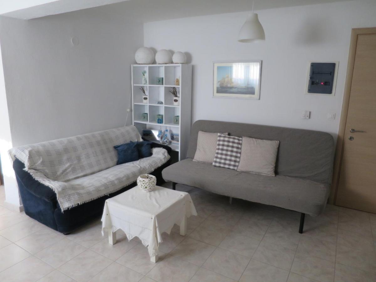 Guesthouse With Garden Komotini Exterior foto