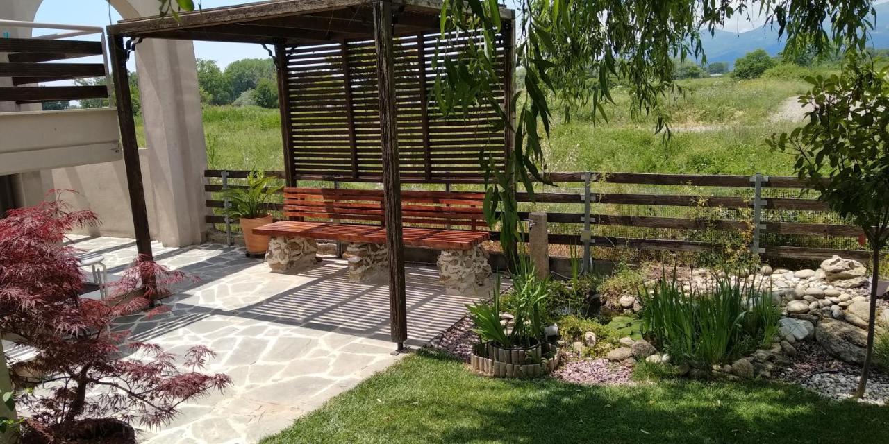 Guesthouse With Garden Komotini Exterior foto