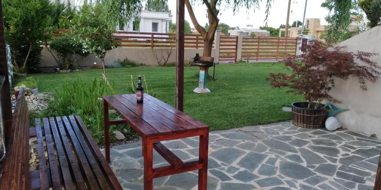 Guesthouse With Garden Komotini Exterior foto